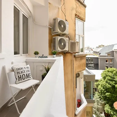 아파트 Comfy 1br With Balcony In *