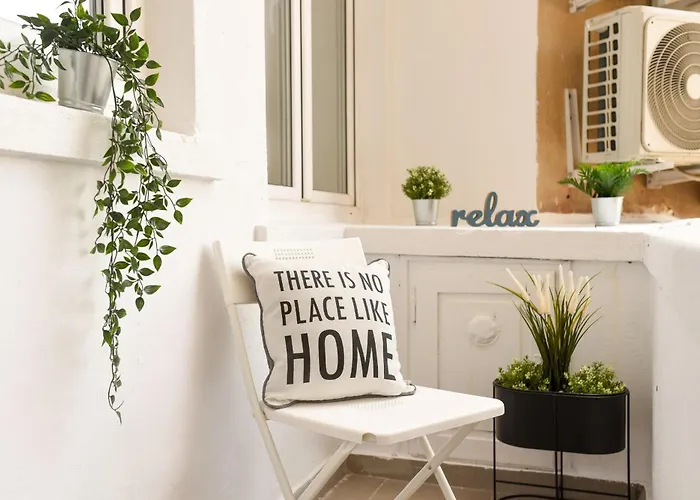 Apartment Comfy 1br With Balcony In *